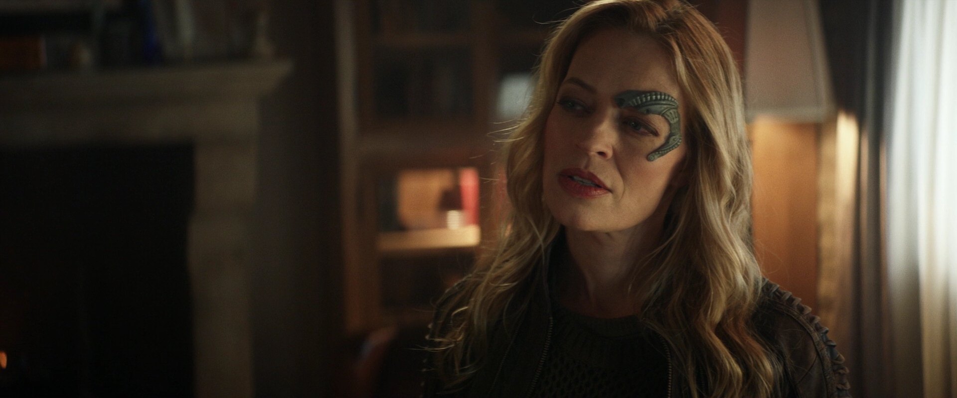 extant_StarTrek_PIC_1x05-StardustCityRag_1862.jpg