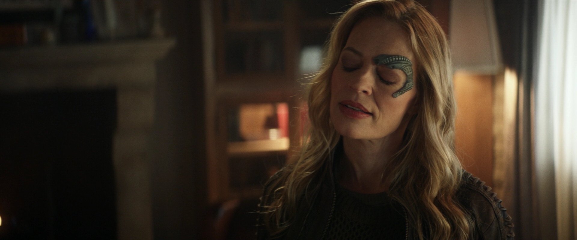 extant_StarTrek_PIC_1x05-StardustCityRag_1864.jpg