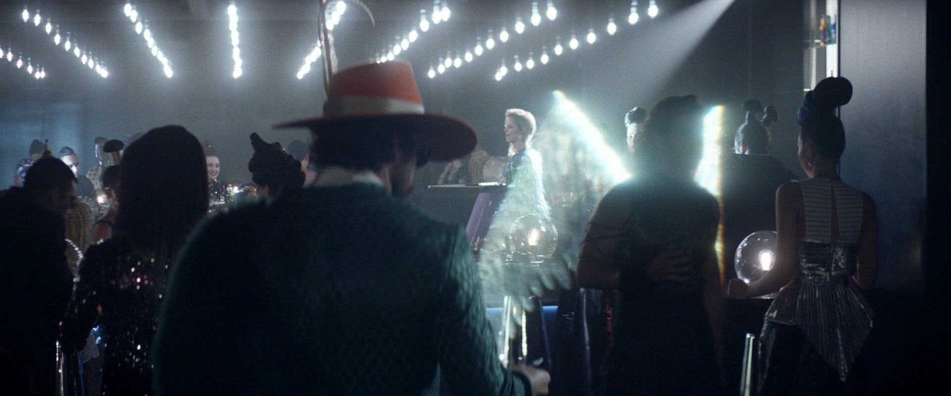 extant_StarTrek_PIC_1x05-StardustCityRag_1885.jpg