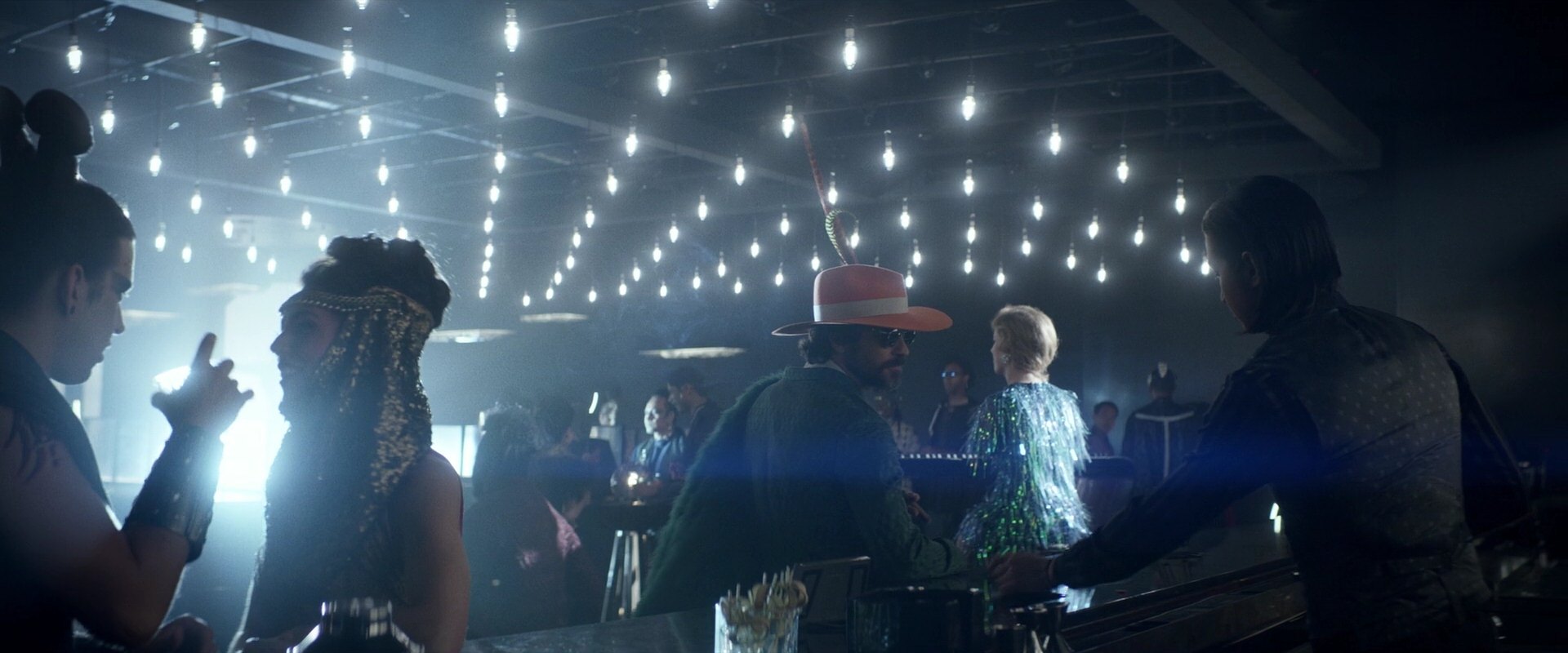 extant_StarTrek_PIC_1x05-StardustCityRag_1922.jpg