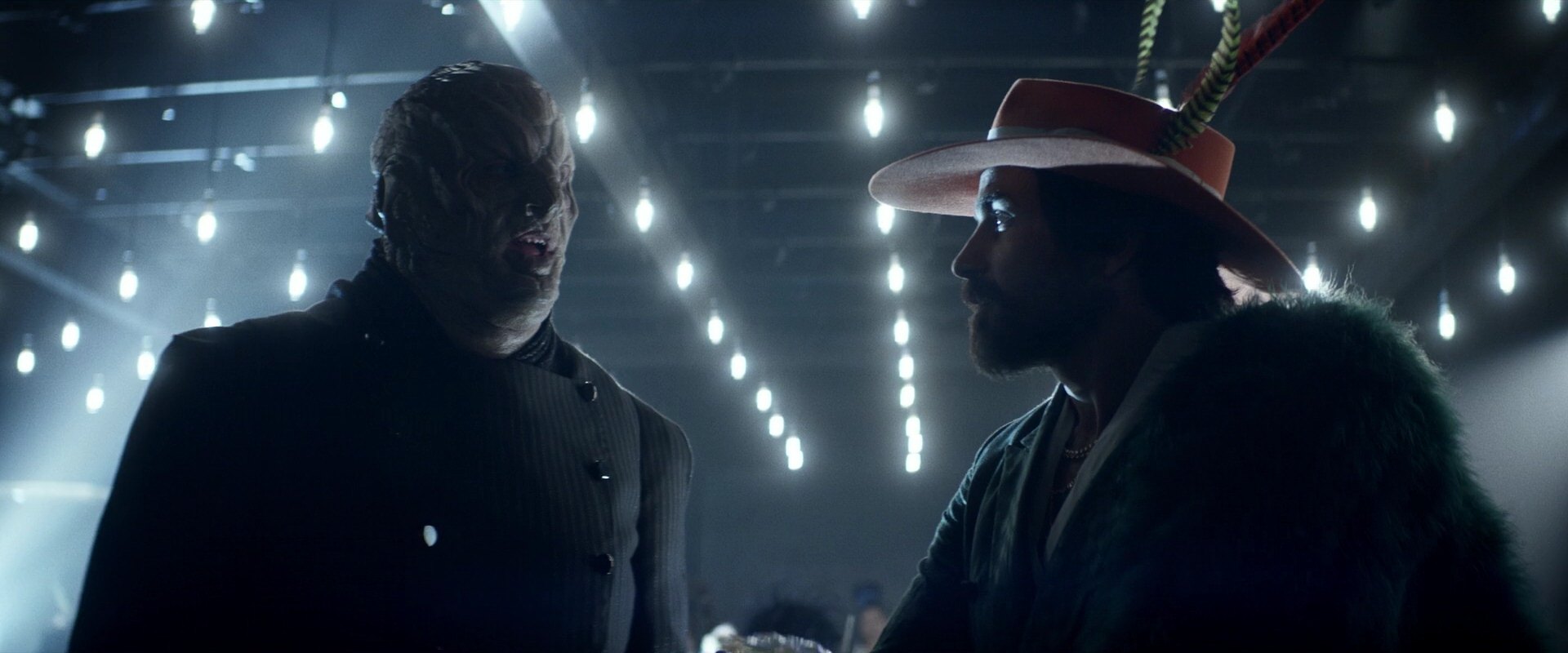 extant_StarTrek_PIC_1x05-StardustCityRag_2005.jpg