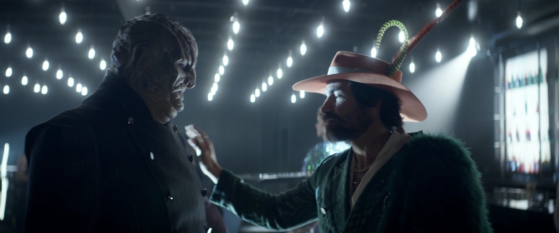 extant_StarTrek_PIC_1x05-StardustCityRag_2068.jpg