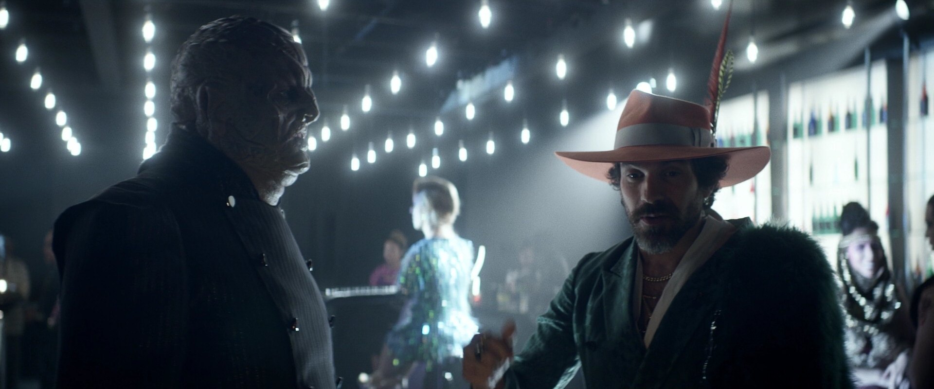 extant_StarTrek_PIC_1x05-StardustCityRag_2071.jpg