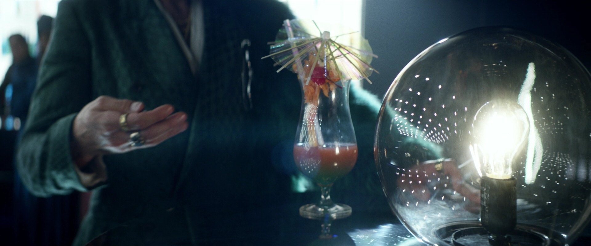 extant_StarTrek_PIC_1x05-StardustCityRag_2183.jpg