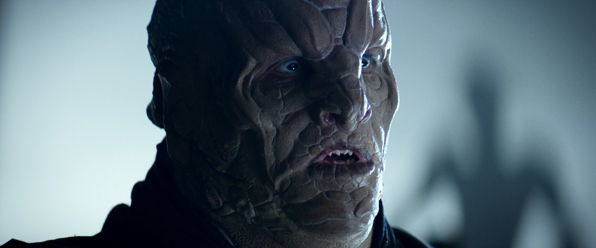 extant_StarTrek_PIC_1x05-StardustCityRag_2194.jpg