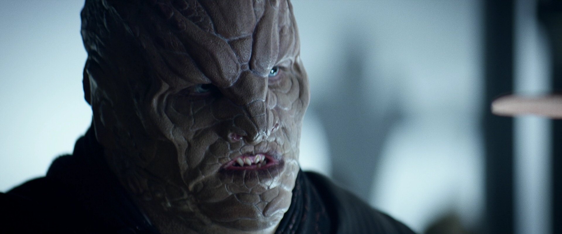 extant_StarTrek_PIC_1x05-StardustCityRag_2208.jpg