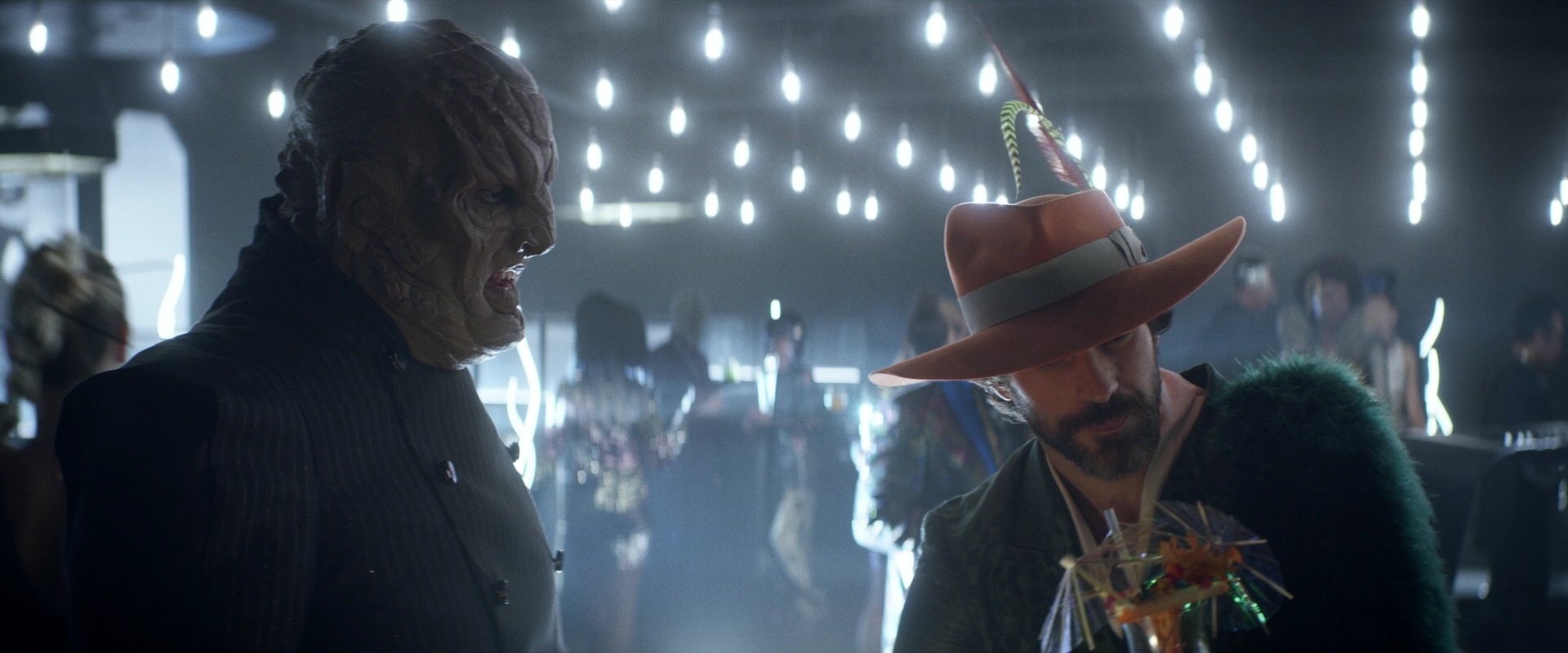 extant_StarTrek_PIC_1x05-StardustCityRag_2222.jpg