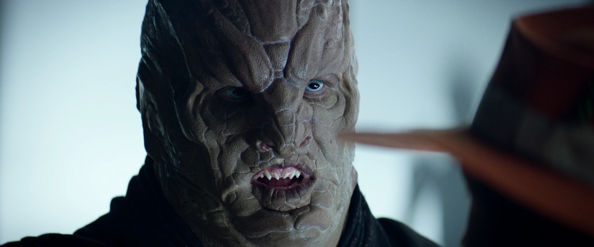 extant_StarTrek_PIC_1x05-StardustCityRag_2233.jpg