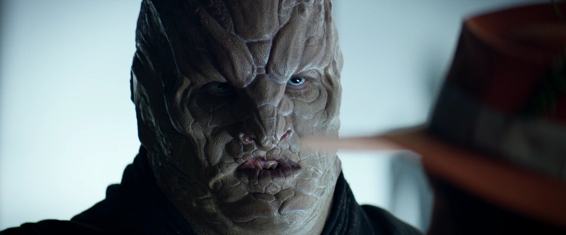 extant_StarTrek_PIC_1x05-StardustCityRag_2234.jpg
