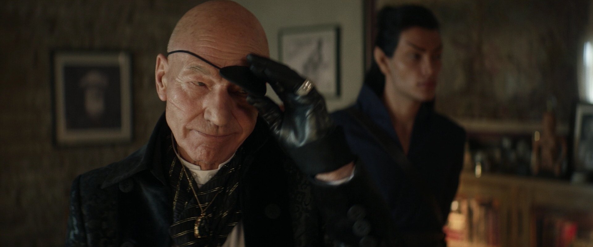 extant_StarTrek_PIC_1x05-StardustCityRag_2276.jpg