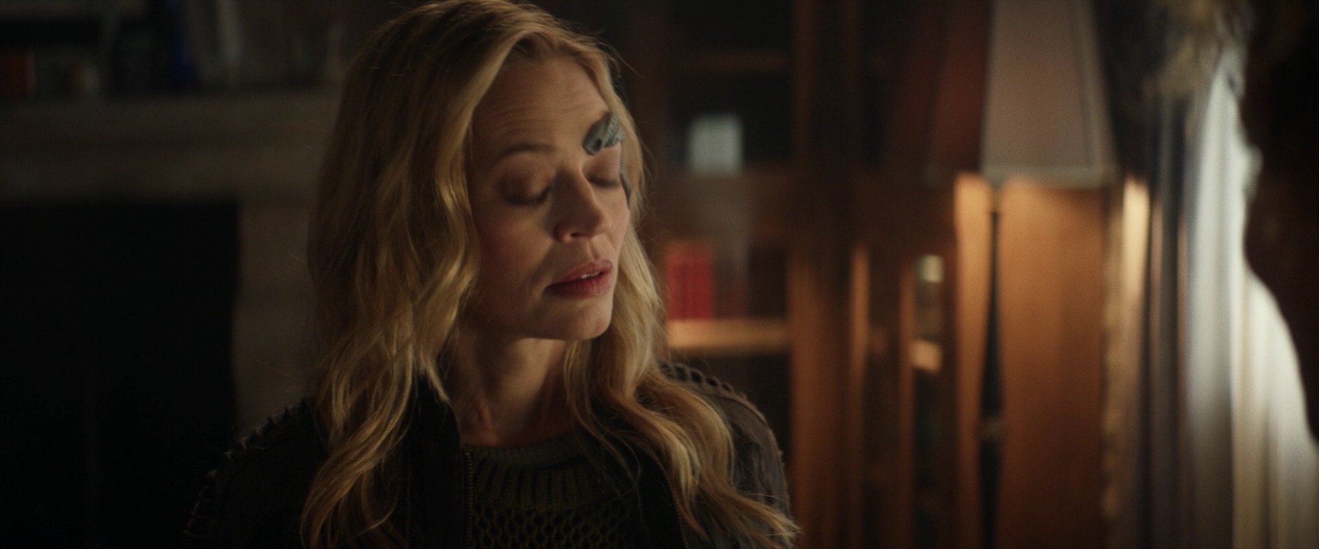 extant_StarTrek_PIC_1x05-StardustCityRag_2284.jpg