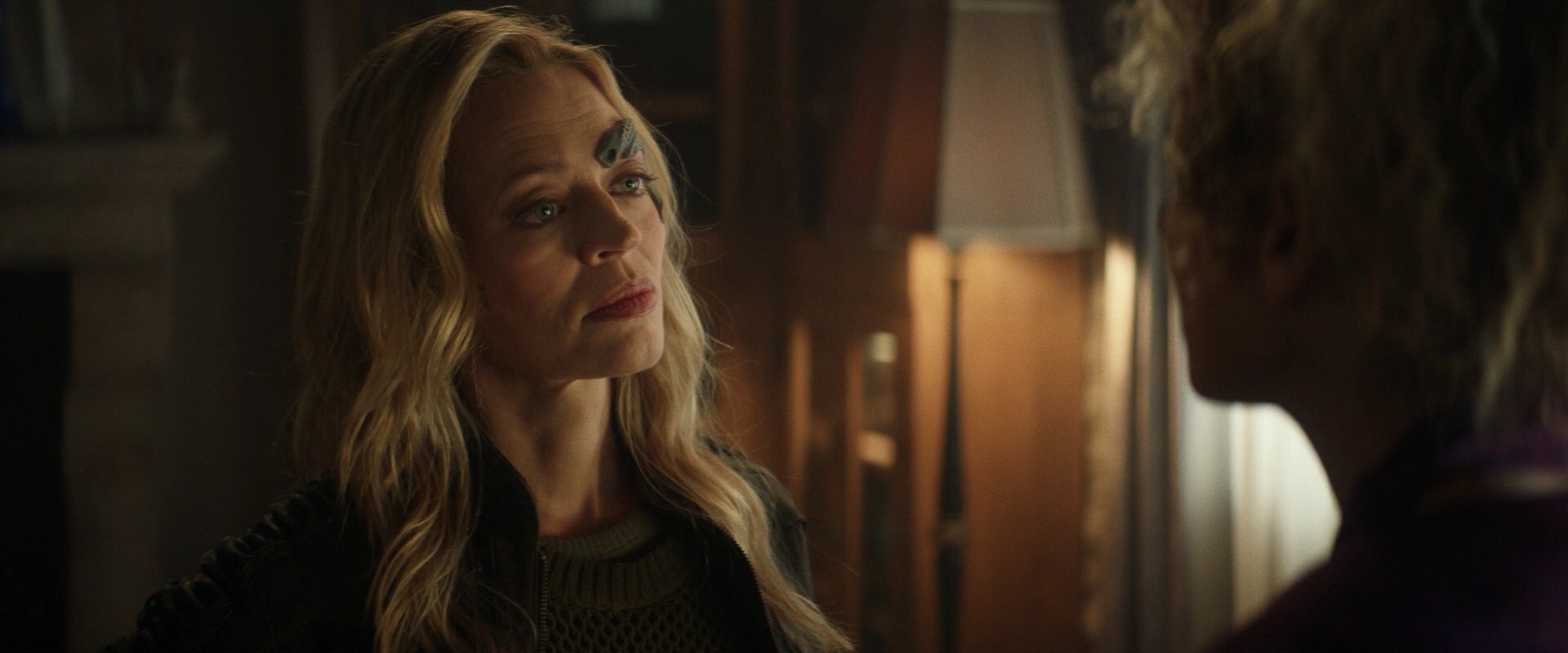 extant_StarTrek_PIC_1x05-StardustCityRag_2295.jpg