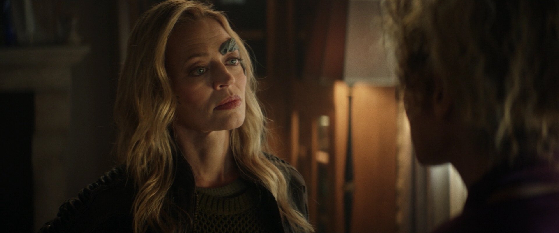 extant_StarTrek_PIC_1x05-StardustCityRag_2296.jpg
