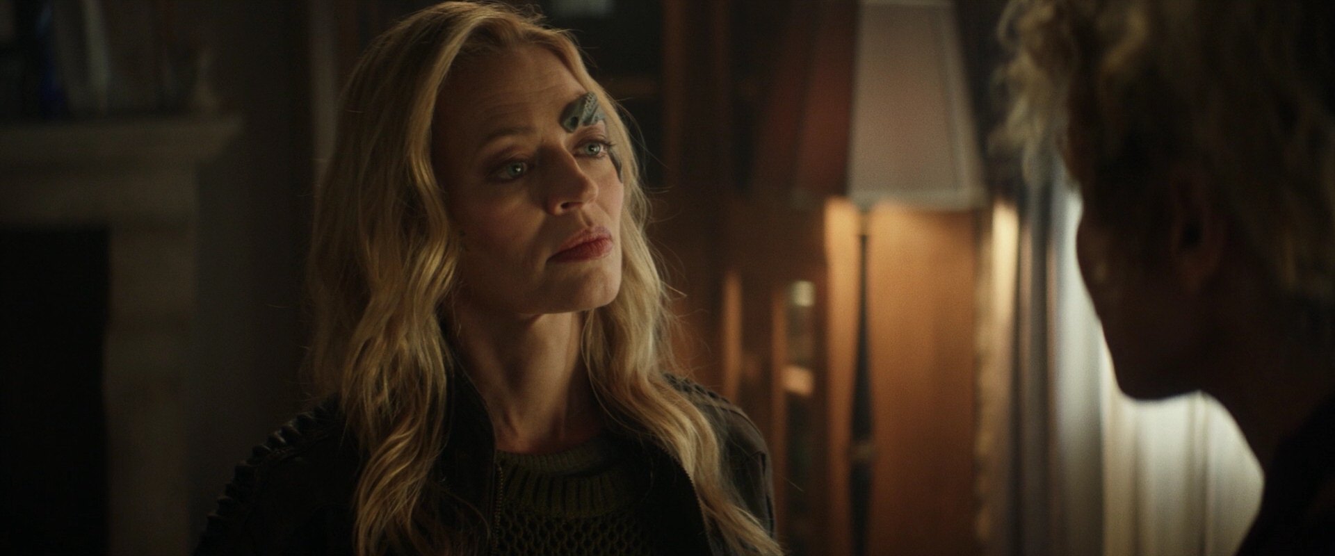 extant_StarTrek_PIC_1x05-StardustCityRag_2297.jpg