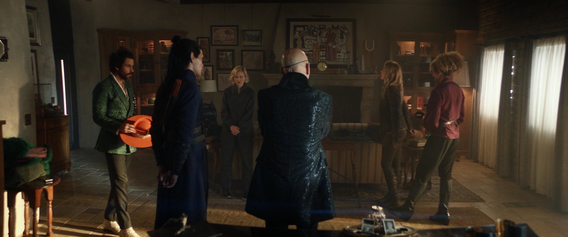 extant_StarTrek_PIC_1x05-StardustCityRag_2305.jpg