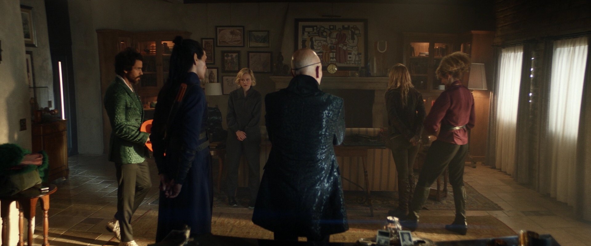 extant_StarTrek_PIC_1x05-StardustCityRag_2306.jpg