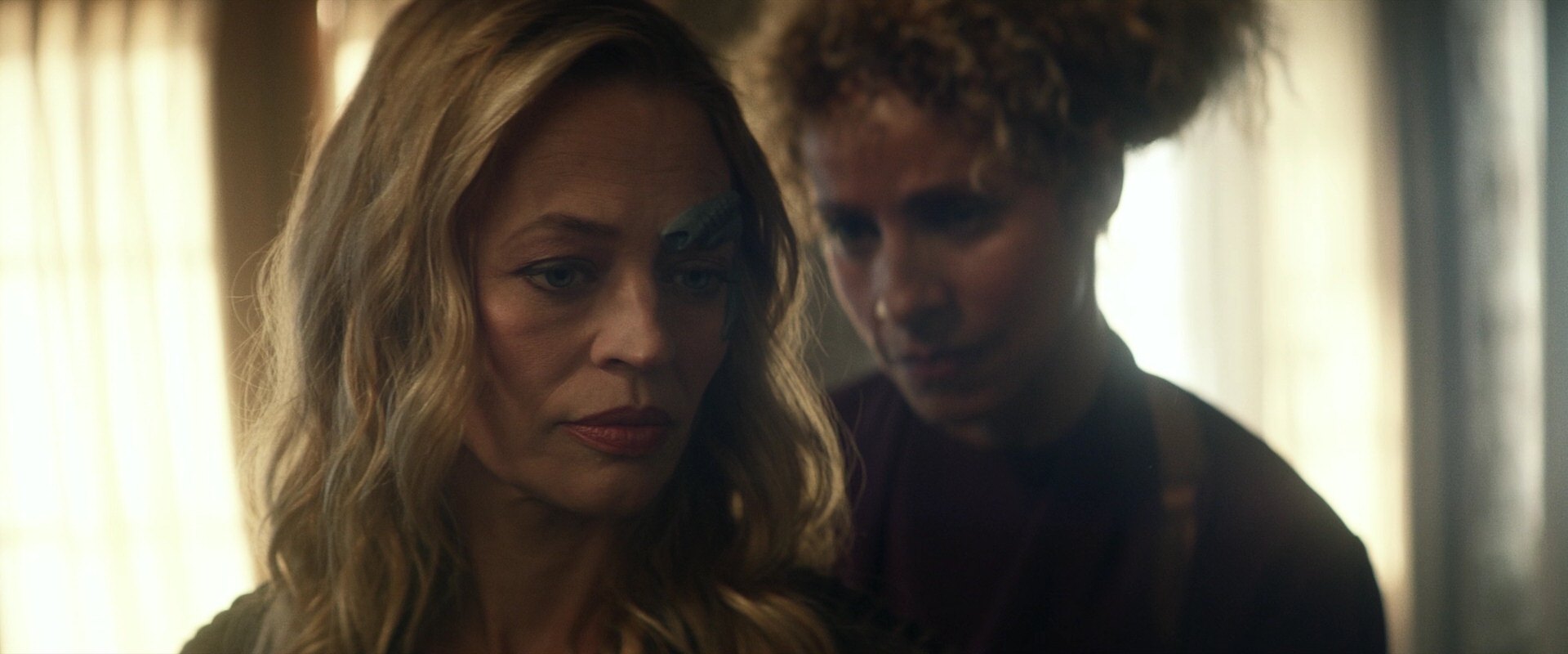 extant_StarTrek_PIC_1x05-StardustCityRag_2319.jpg