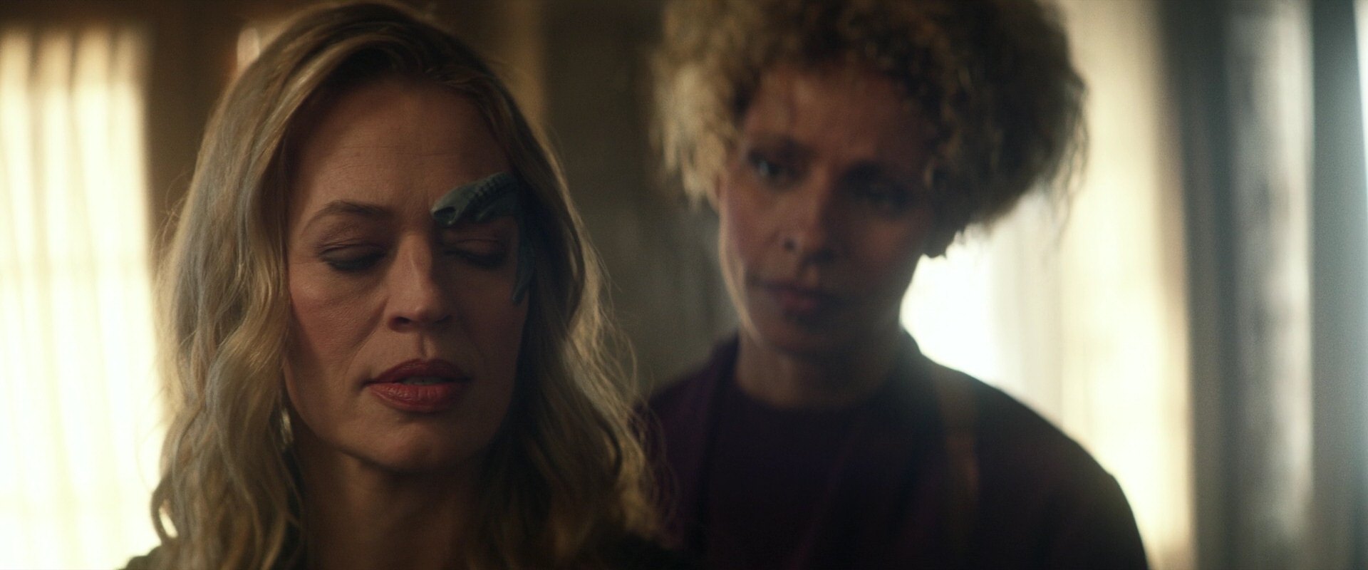 extant_StarTrek_PIC_1x05-StardustCityRag_2332.jpg