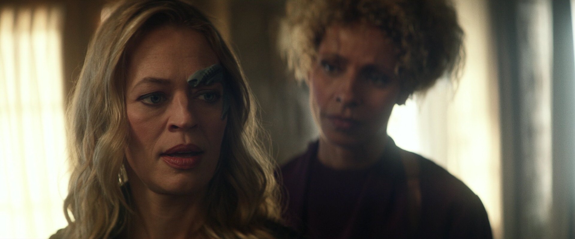 extant_StarTrek_PIC_1x05-StardustCityRag_2333.jpg