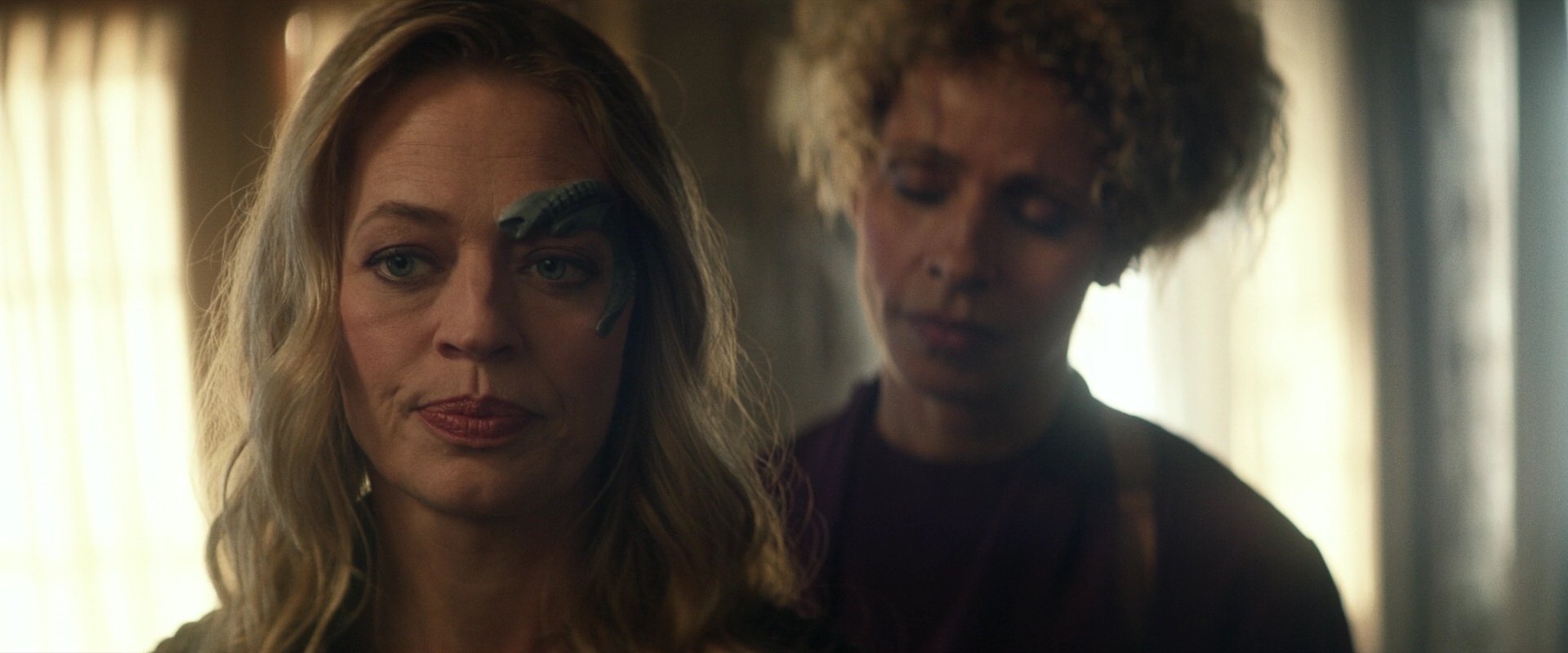 extant_StarTrek_PIC_1x05-StardustCityRag_2336.jpg