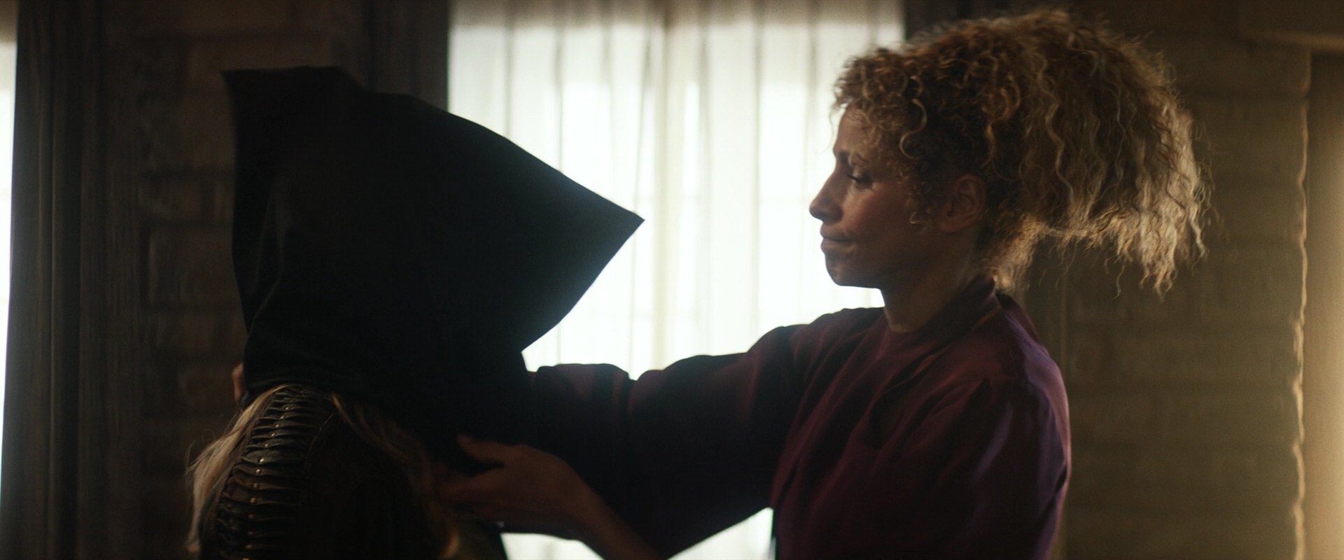 extant_StarTrek_PIC_1x05-StardustCityRag_2371.jpg