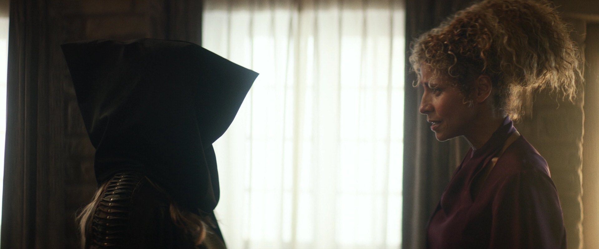 extant_StarTrek_PIC_1x05-StardustCityRag_2373.jpg