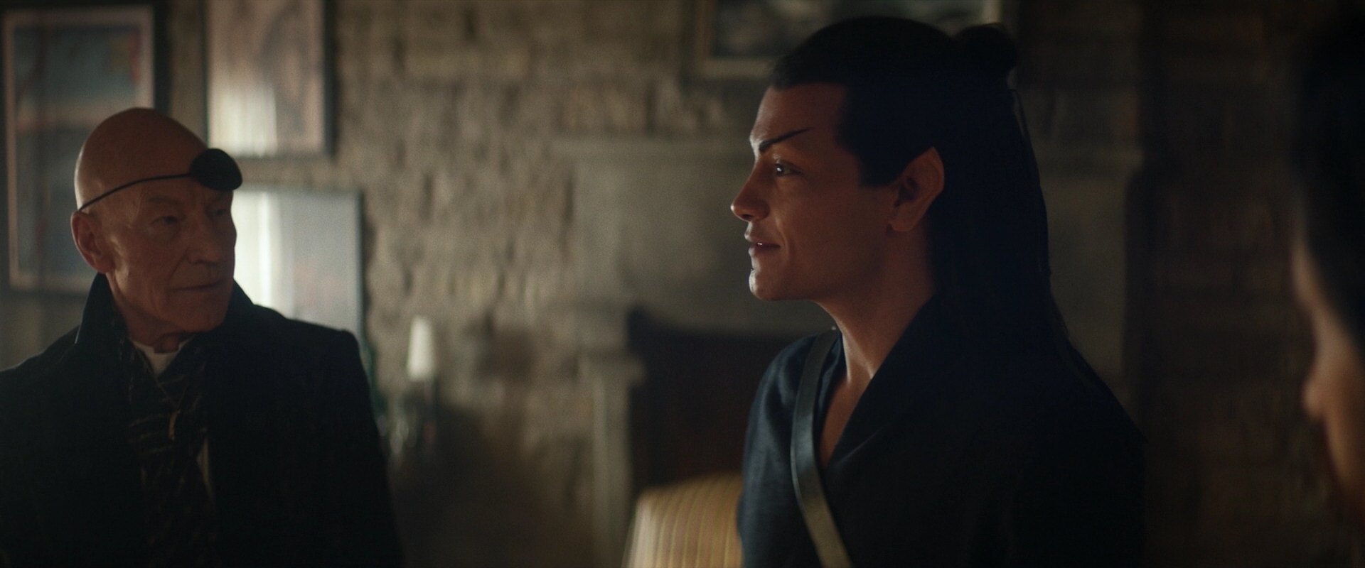 extant_StarTrek_PIC_1x05-StardustCityRag_2385.jpg
