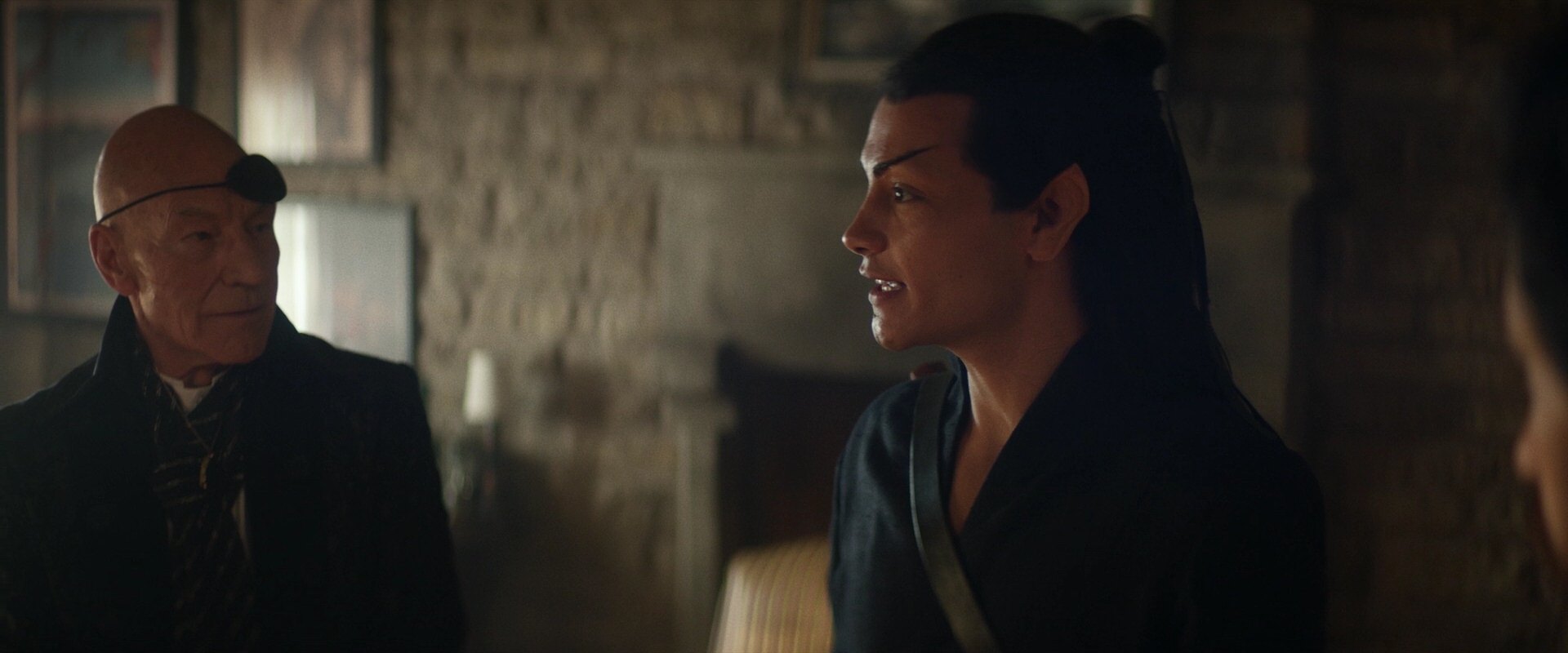 extant_StarTrek_PIC_1x05-StardustCityRag_2386.jpg
