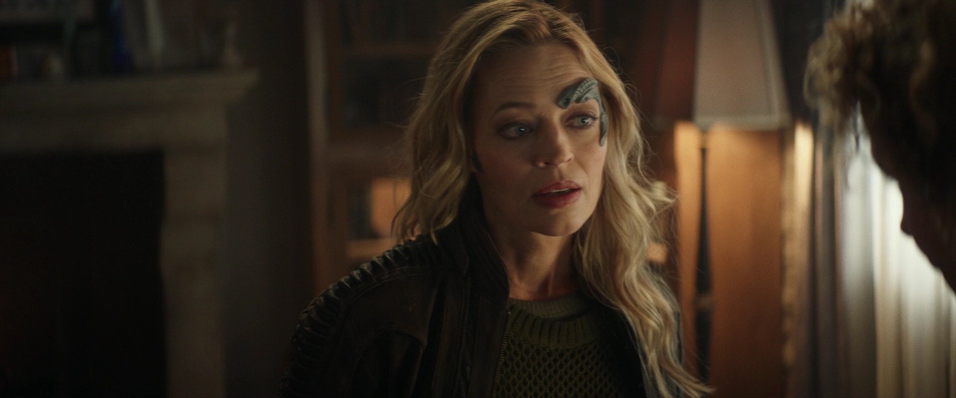 extant_StarTrek_PIC_1x05-StardustCityRag_2392.jpg