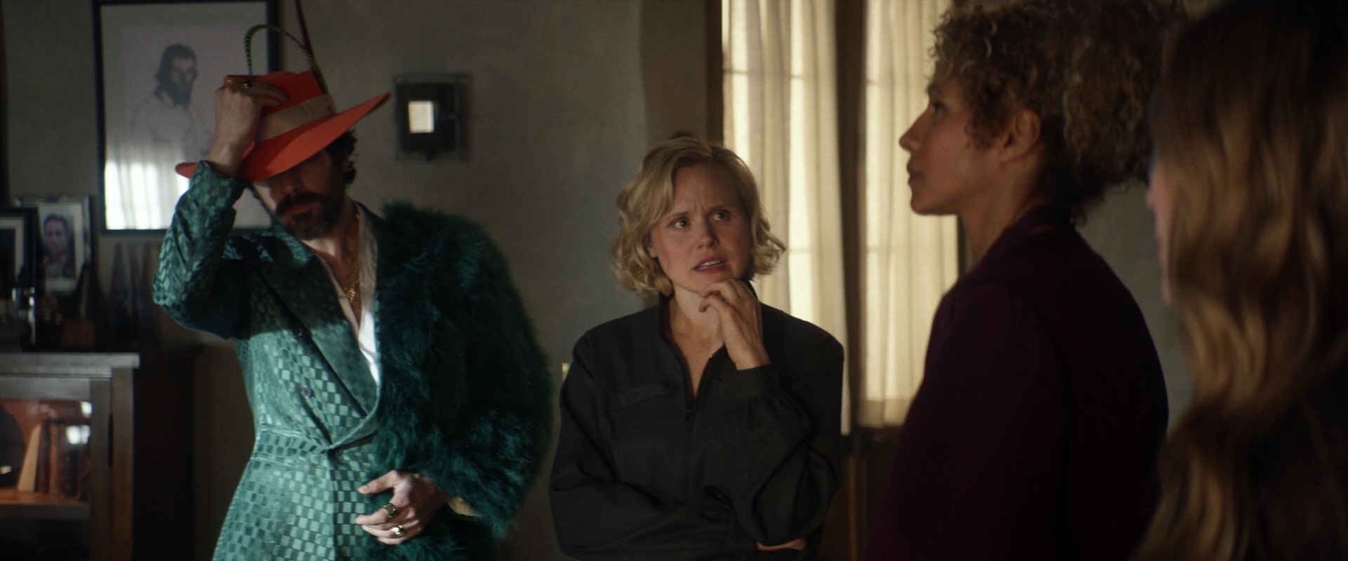 extant_StarTrek_PIC_1x05-StardustCityRag_2418.jpg