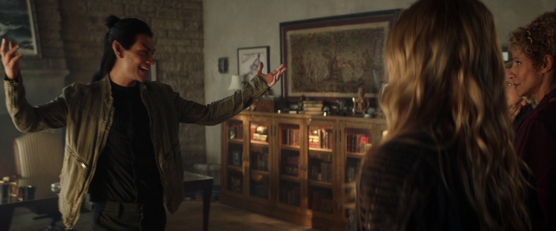 extant_StarTrek_PIC_1x05-StardustCityRag_2431.jpg