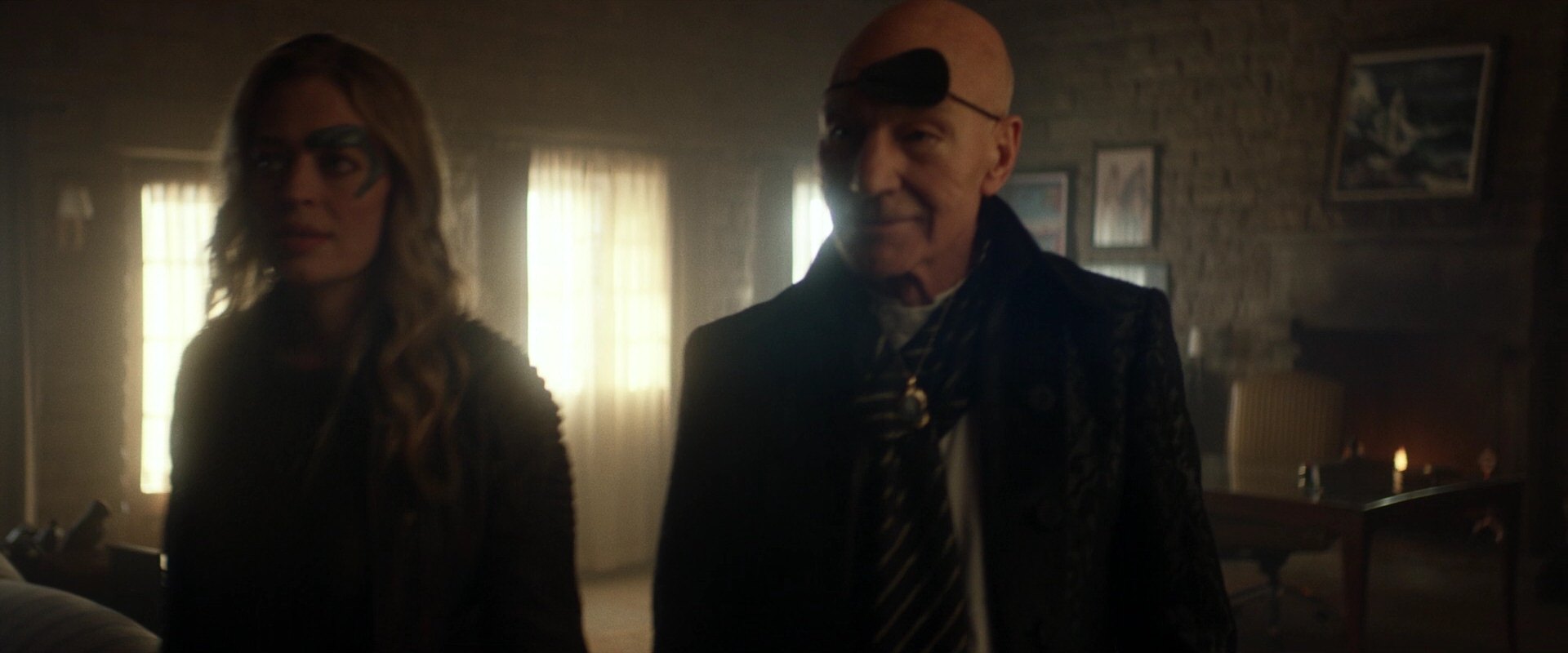 extant_StarTrek_PIC_1x05-StardustCityRag_2452.jpg