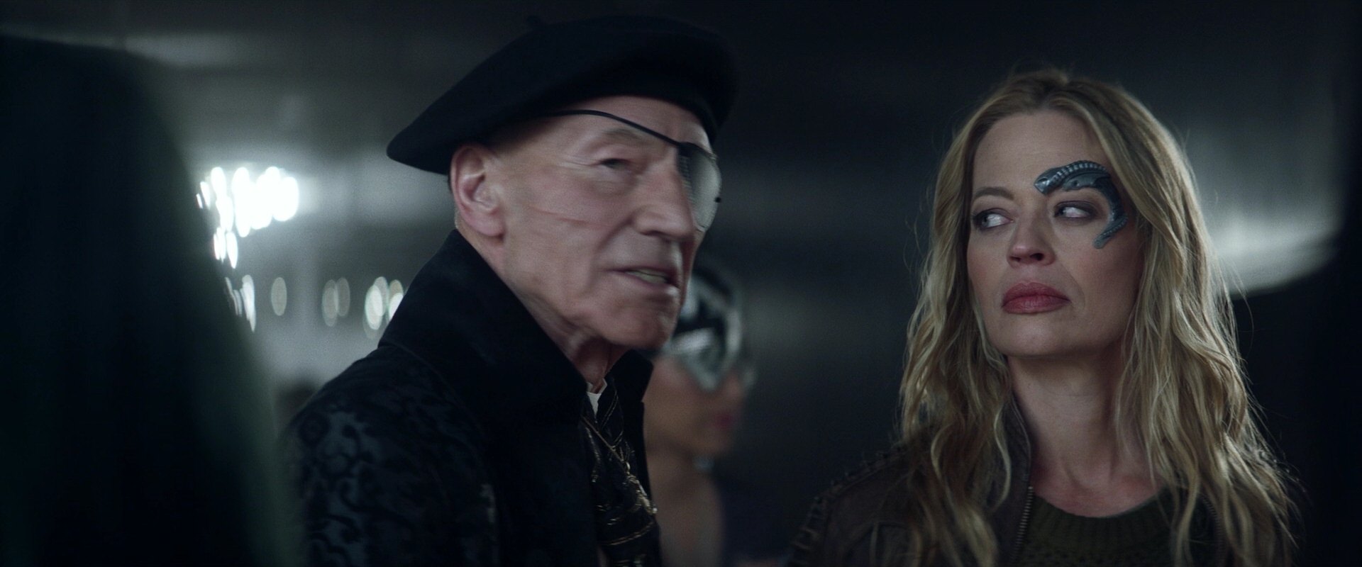 extant_StarTrek_PIC_1x05-StardustCityRag_2463.jpg