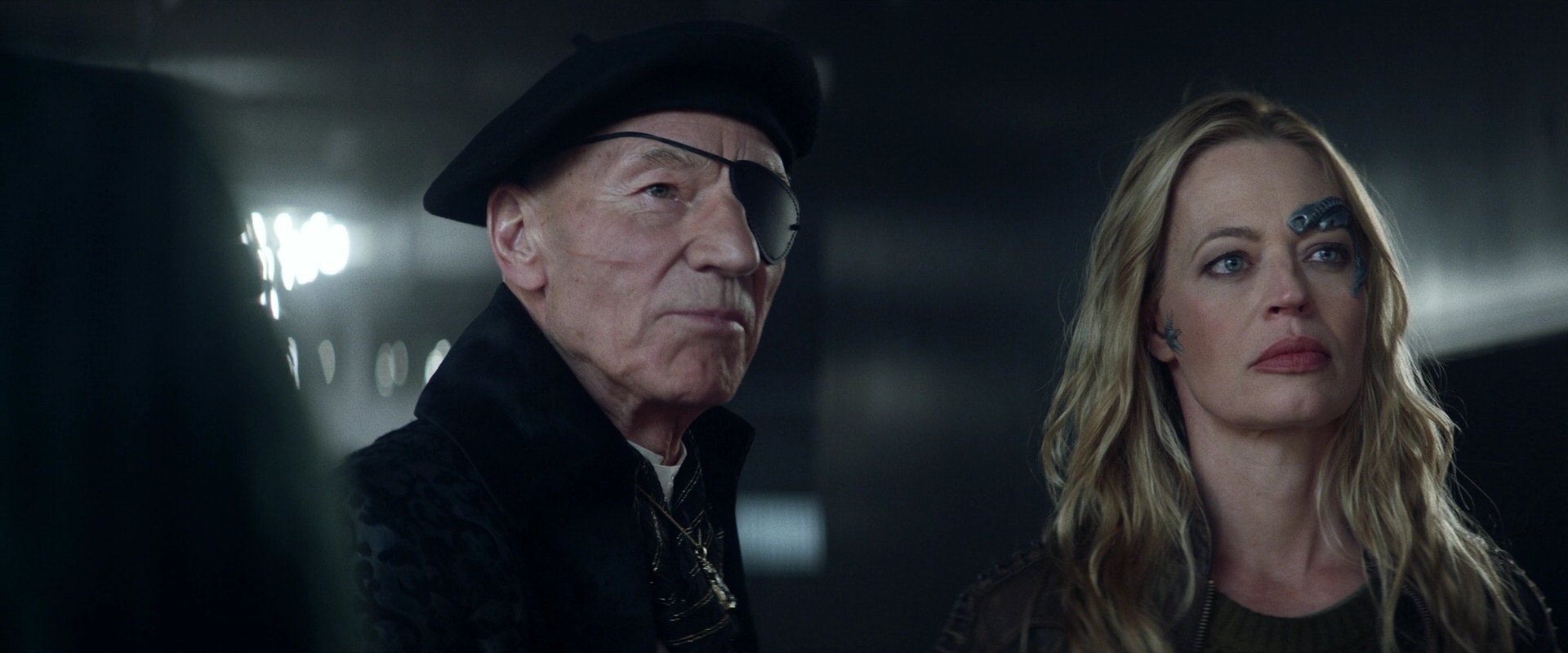 extant_StarTrek_PIC_1x05-StardustCityRag_2466.jpg