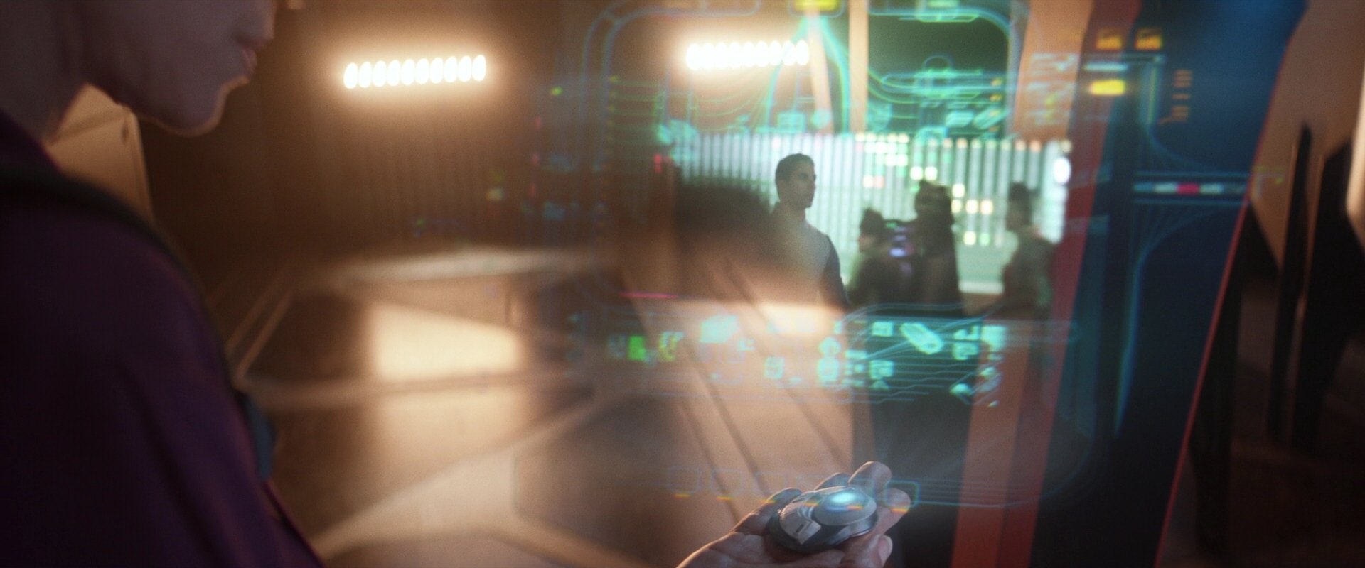 extant_StarTrek_PIC_1x05-StardustCityRag_2588.jpg