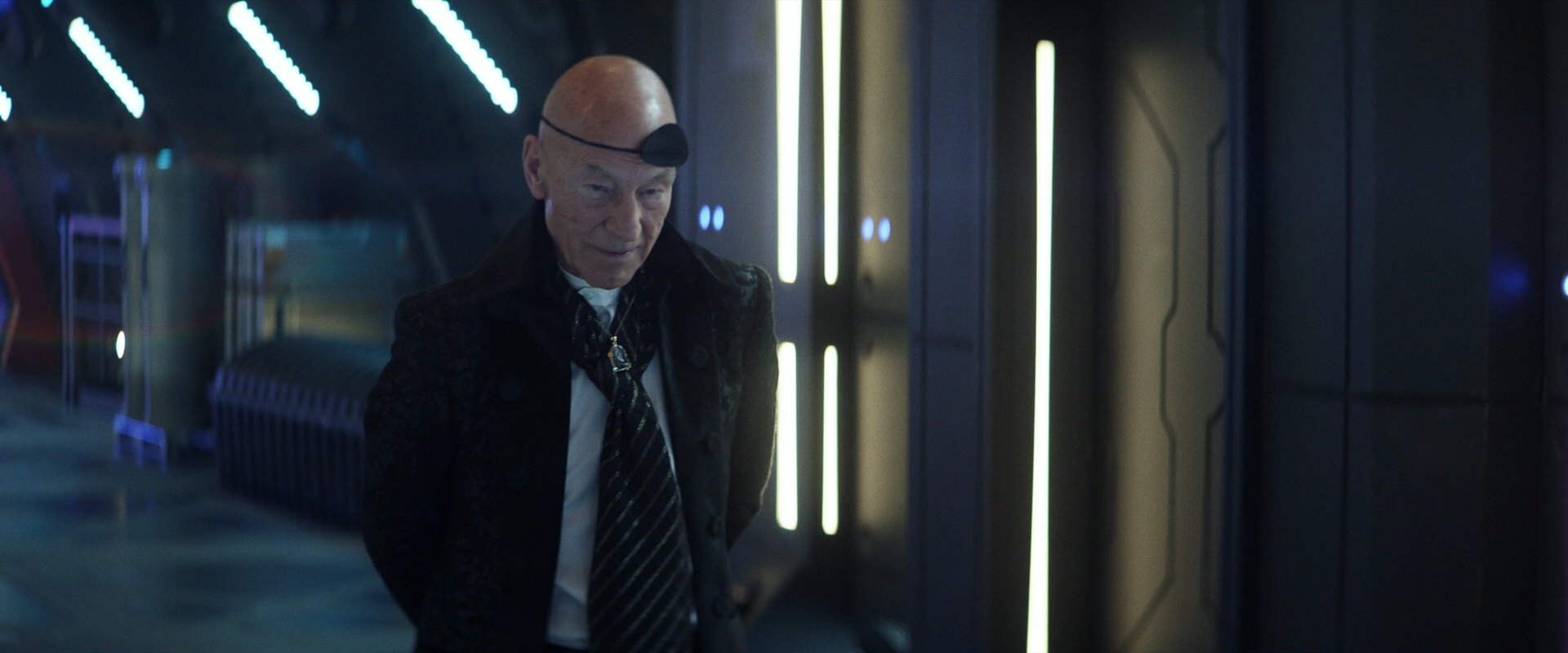 extant_StarTrek_PIC_1x05-StardustCityRag_2612.jpg