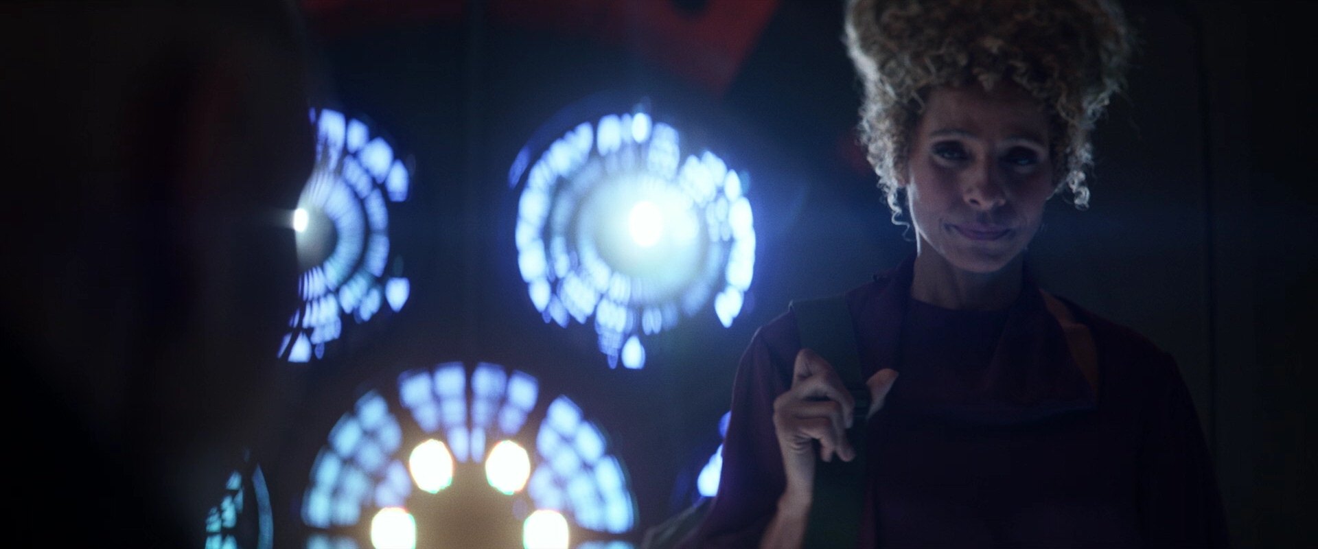 extant_StarTrek_PIC_1x05-StardustCityRag_2618.jpg