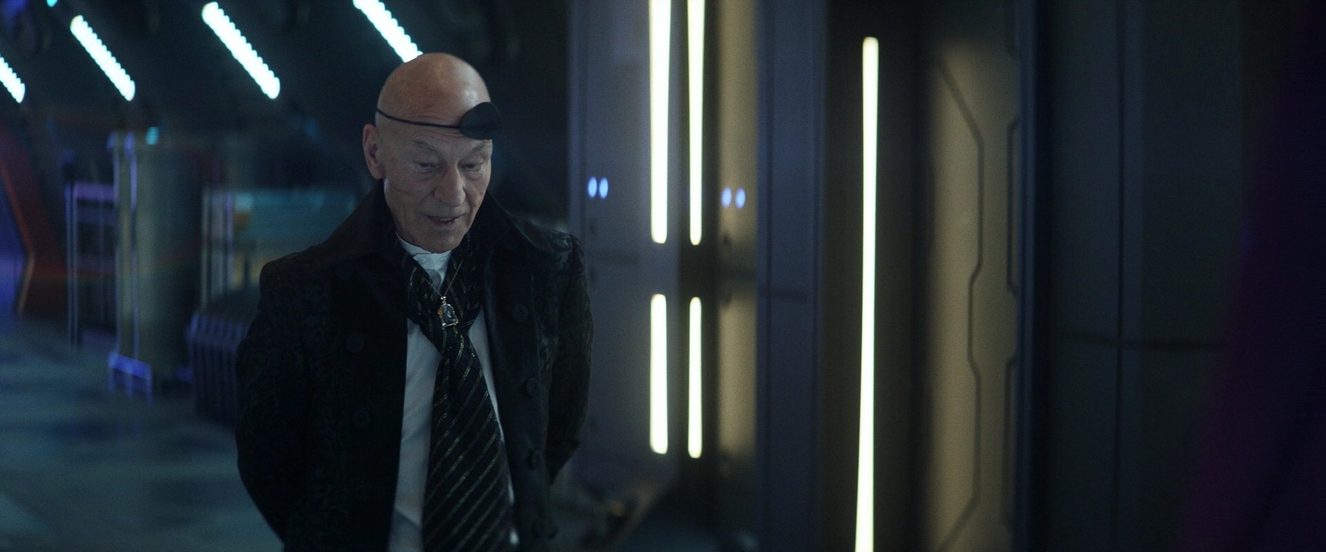 extant_StarTrek_PIC_1x05-StardustCityRag_2622.jpg