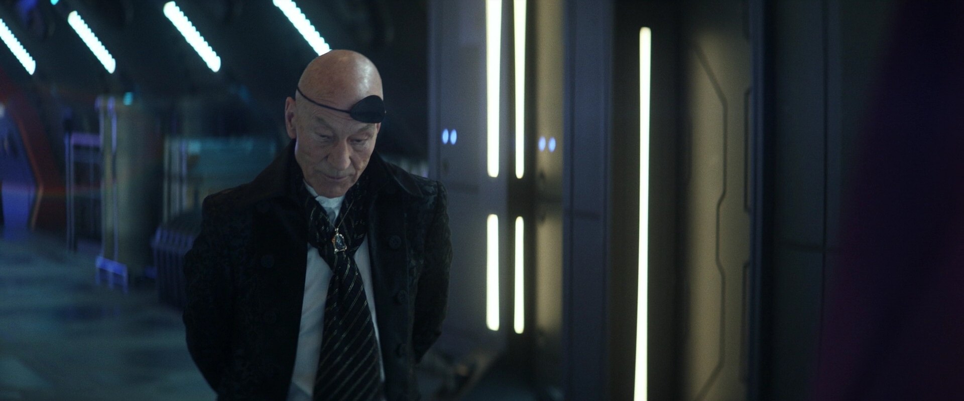 extant_StarTrek_PIC_1x05-StardustCityRag_2623.jpg
