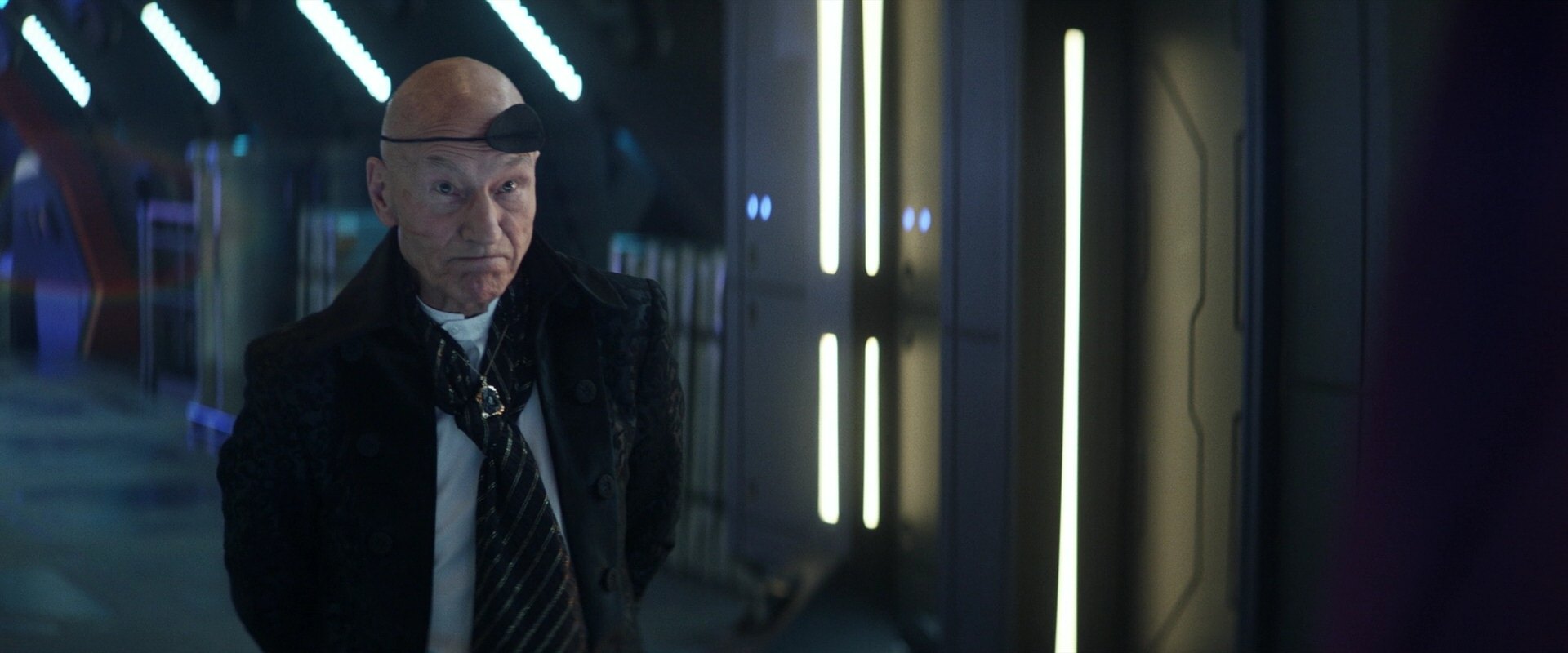 extant_StarTrek_PIC_1x05-StardustCityRag_2624.jpg