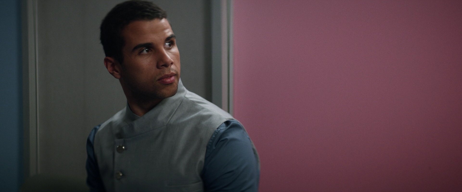 extant_StarTrek_PIC_1x05-StardustCityRag_2746.jpg