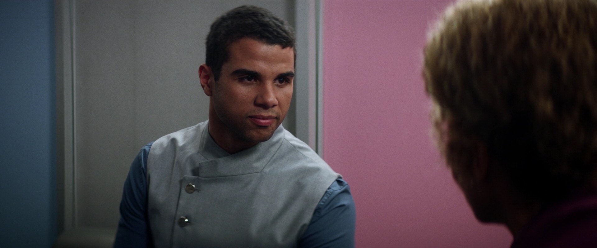 extant_StarTrek_PIC_1x05-StardustCityRag_2828.jpg