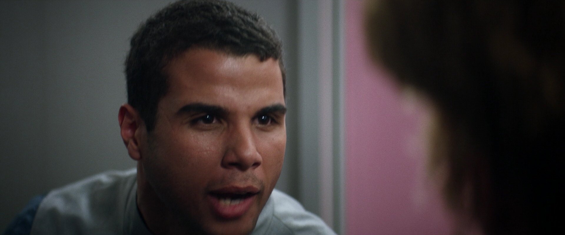 extant_StarTrek_PIC_1x05-StardustCityRag_2949.jpg