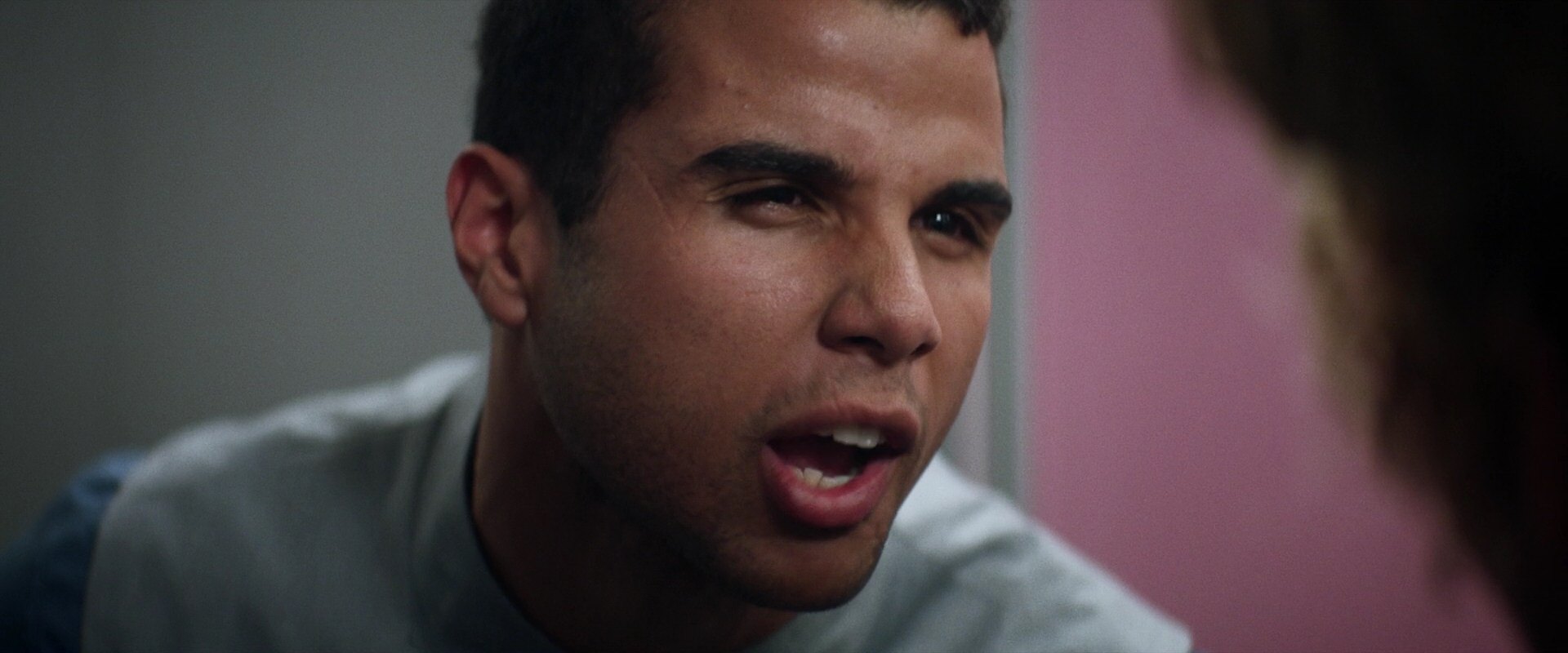extant_StarTrek_PIC_1x05-StardustCityRag_2988.jpg