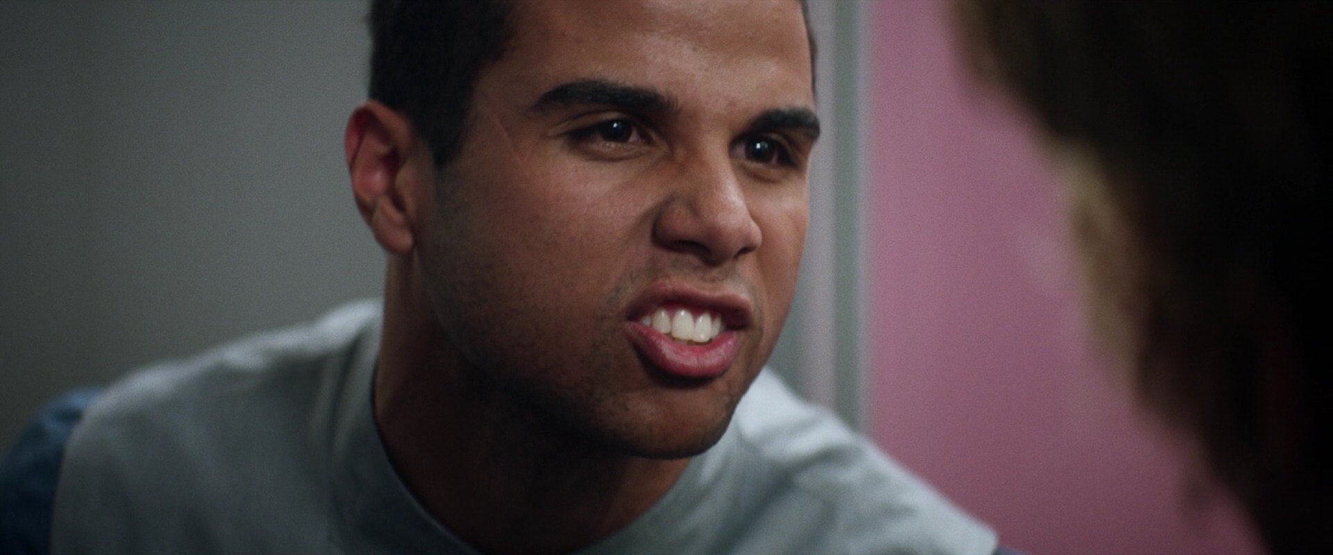 extant_StarTrek_PIC_1x05-StardustCityRag_2989.jpg