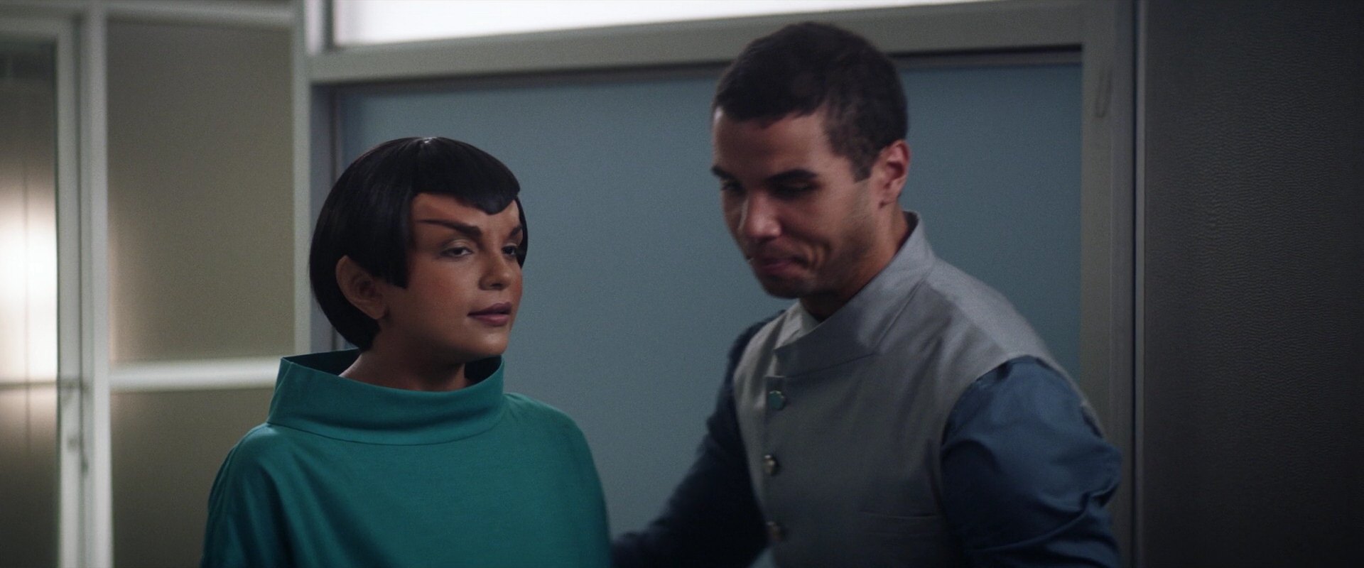 extant_StarTrek_PIC_1x05-StardustCityRag_3008.jpg