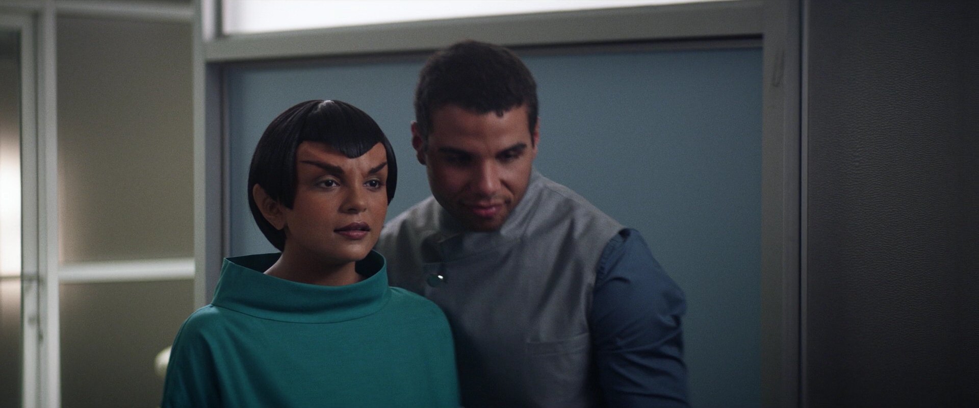 extant_StarTrek_PIC_1x05-StardustCityRag_3009.jpg