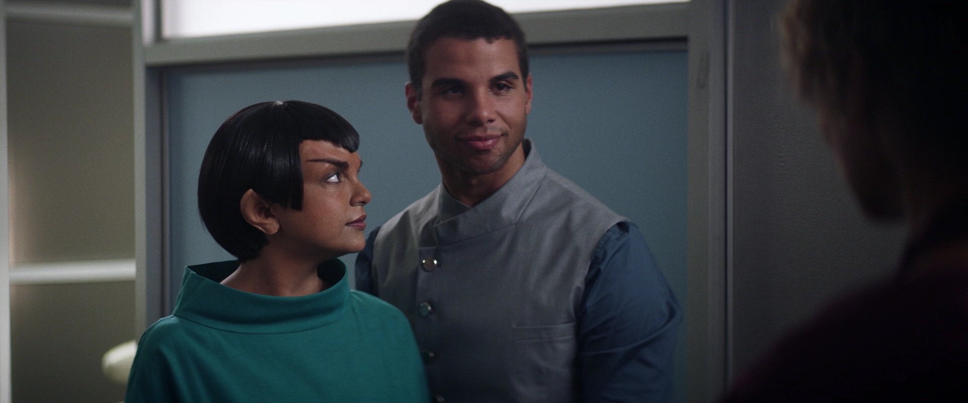 extant_StarTrek_PIC_1x05-StardustCityRag_3031.jpg