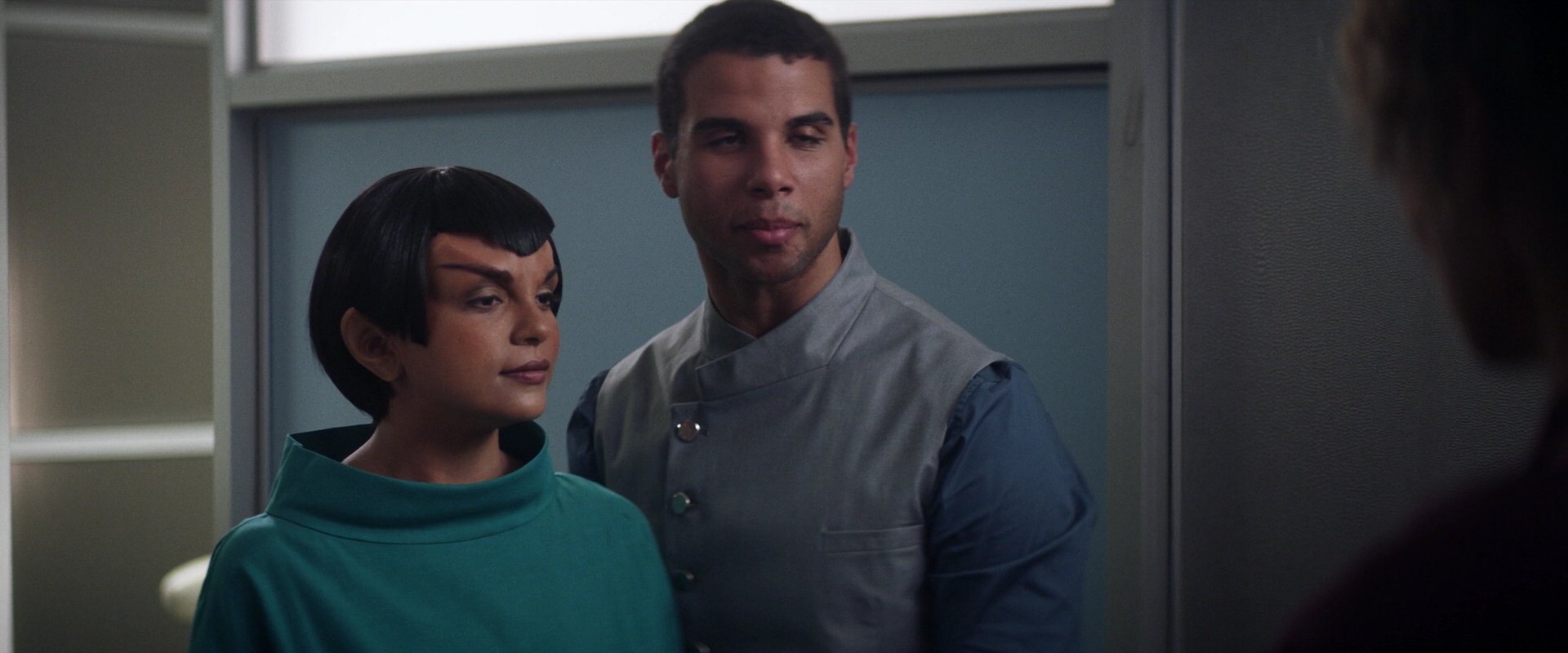extant_StarTrek_PIC_1x05-StardustCityRag_3033.jpg