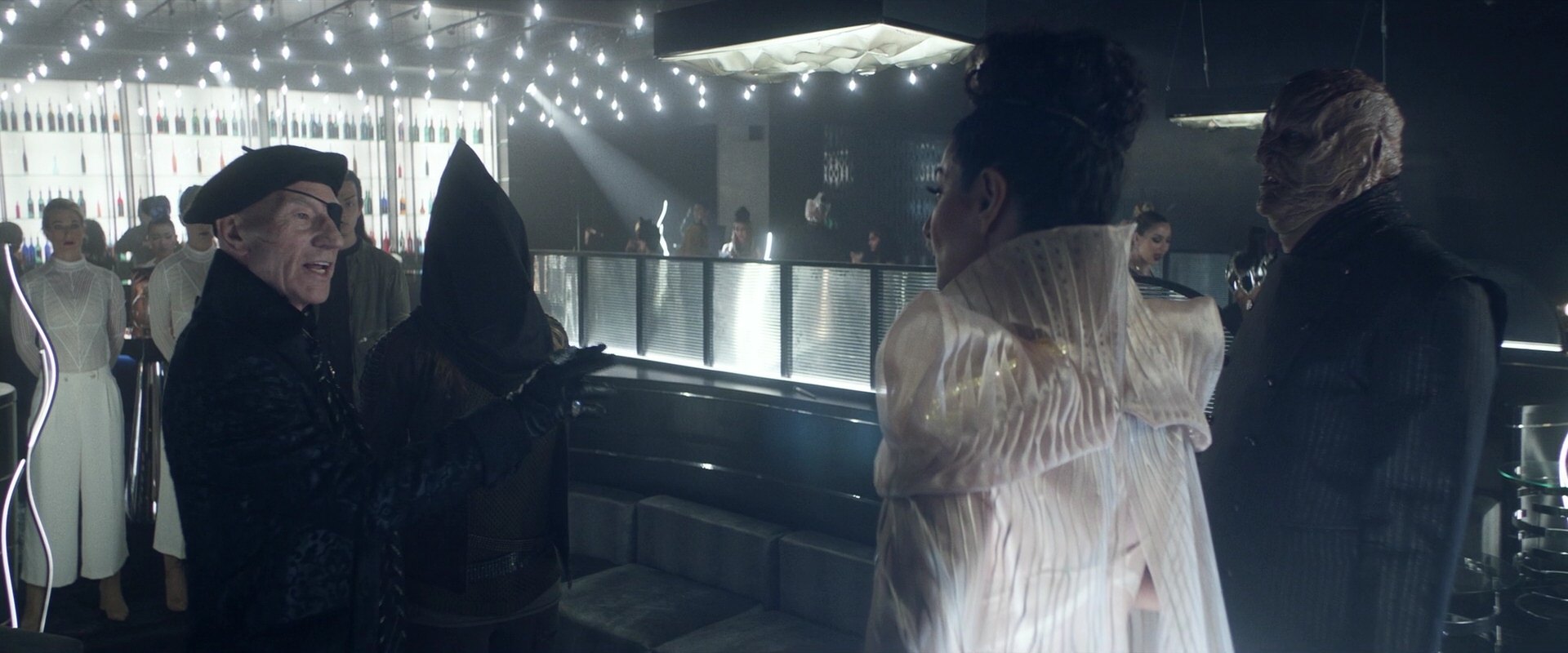 extant_StarTrek_PIC_1x05-StardustCityRag_3115.jpg